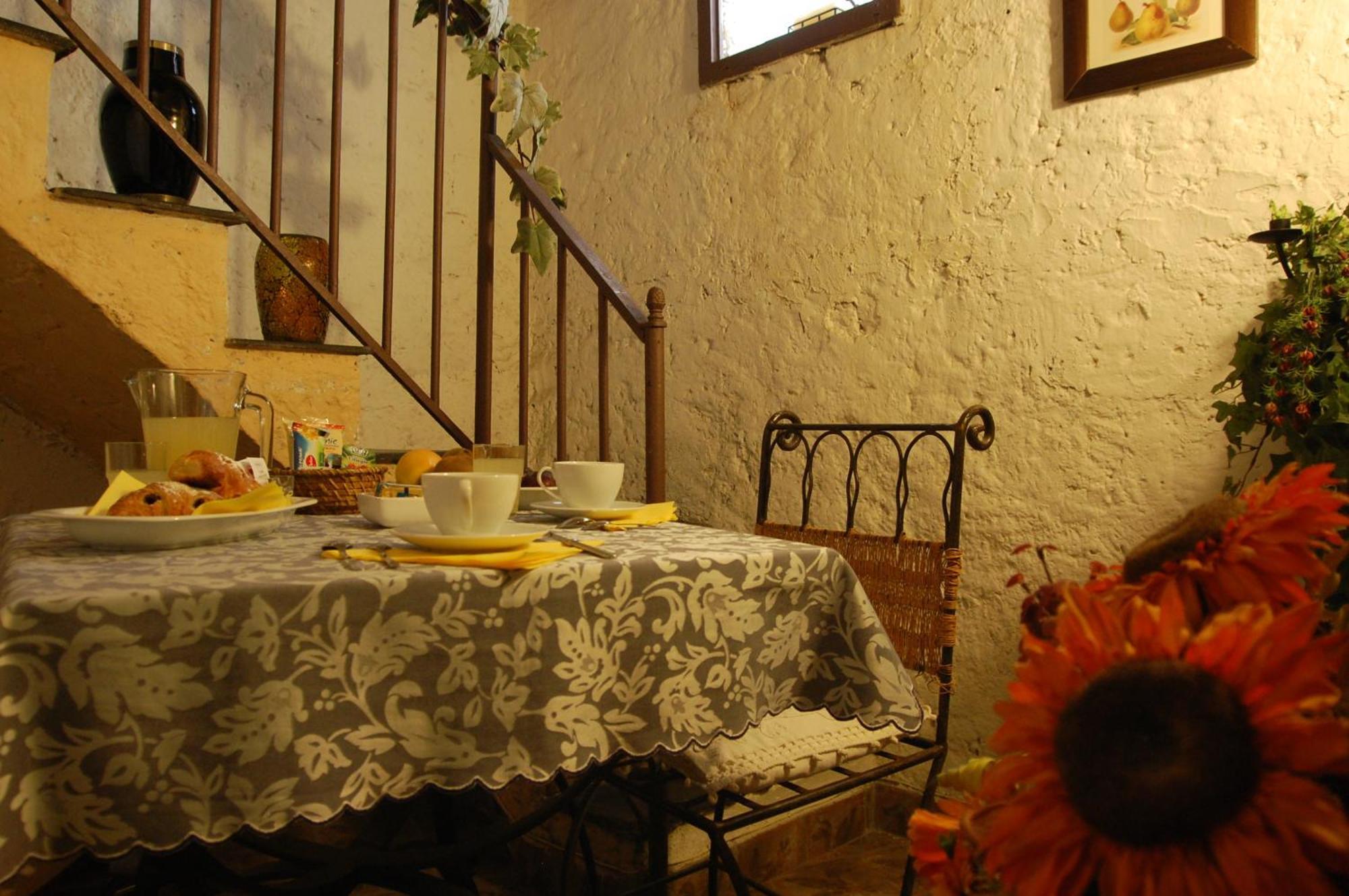 I Visconti Bed and Breakfast Νάπολη Εξωτερικό φωτογραφία